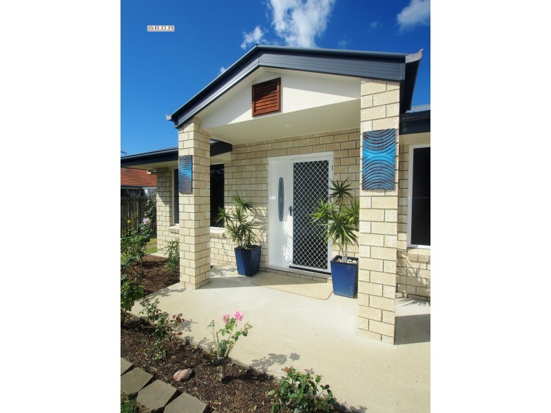 12 Lakeside Drive, Burrum Heads QLD 4659