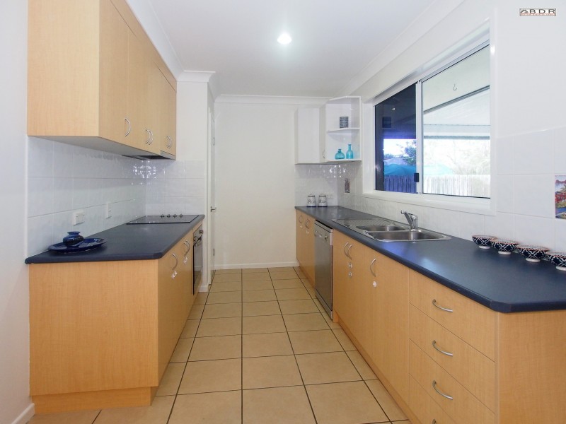 12 Lakeside Drive, Burrum Heads QLD 4659