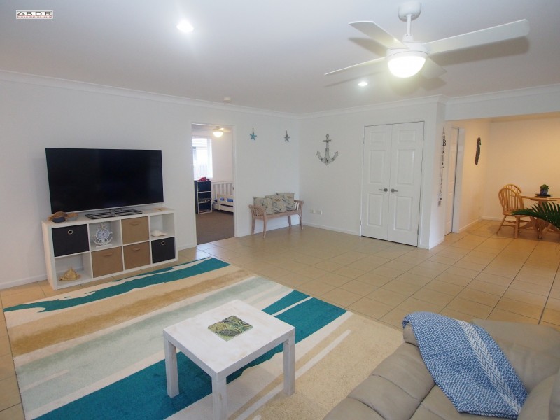 12 Lakeside Drive, Burrum Heads QLD 4659