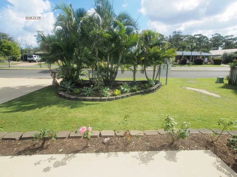 12 Lakeside Drive, Burrum Heads QLD 4659
