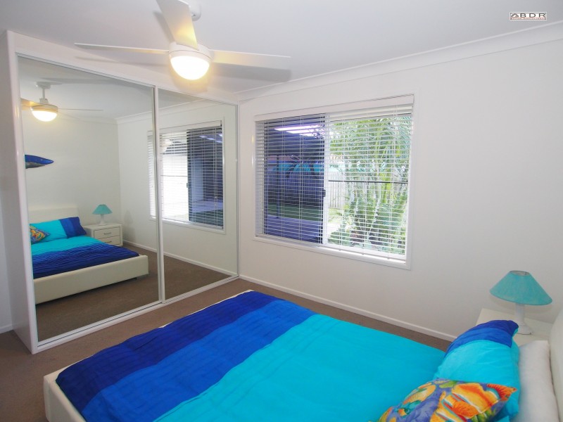 12 Lakeside Drive, Burrum Heads QLD 4659