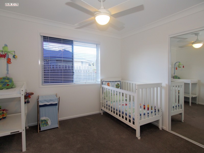 12 Lakeside Drive, Burrum Heads QLD 4659