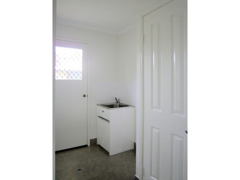 35 East Street, Howard QLD 4659