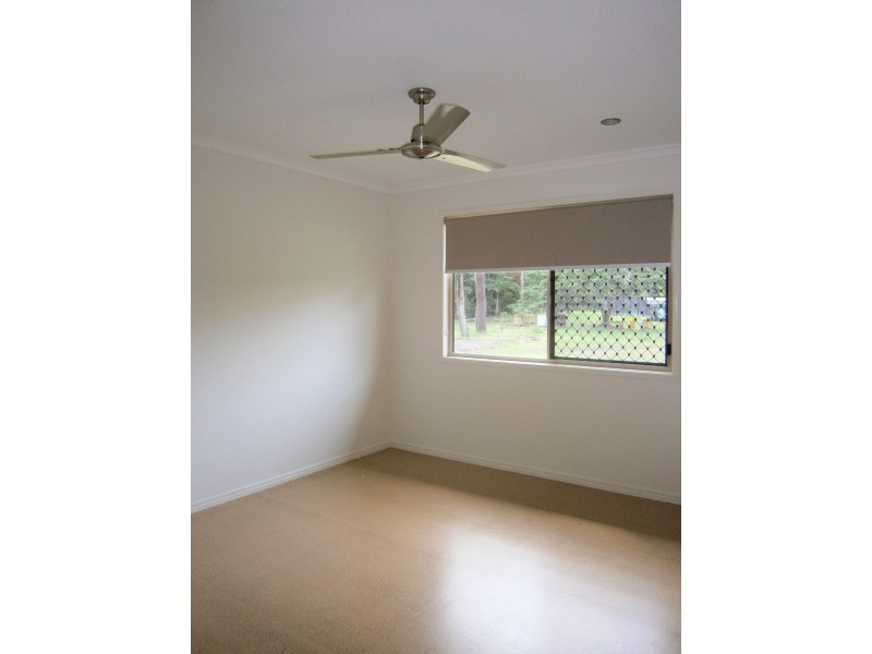 35 East Street, Howard QLD 4659