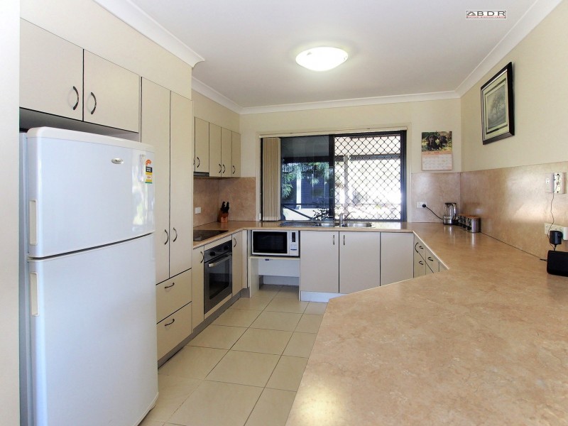 5 Lakes Boulevard, Burrum Heads QLD 4659