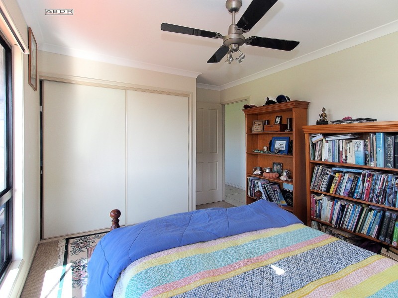 5 Lakes Boulevard, Burrum Heads QLD 4659