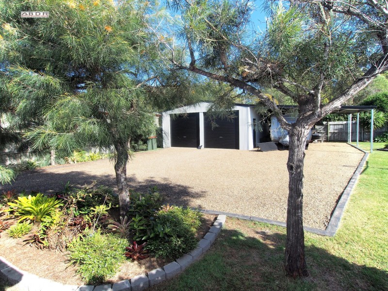 5 Lakes Boulevard, Burrum Heads QLD 4659