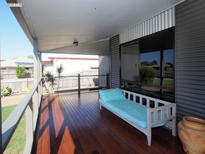 5 Lakes Boulevard, Burrum Heads QLD 4659