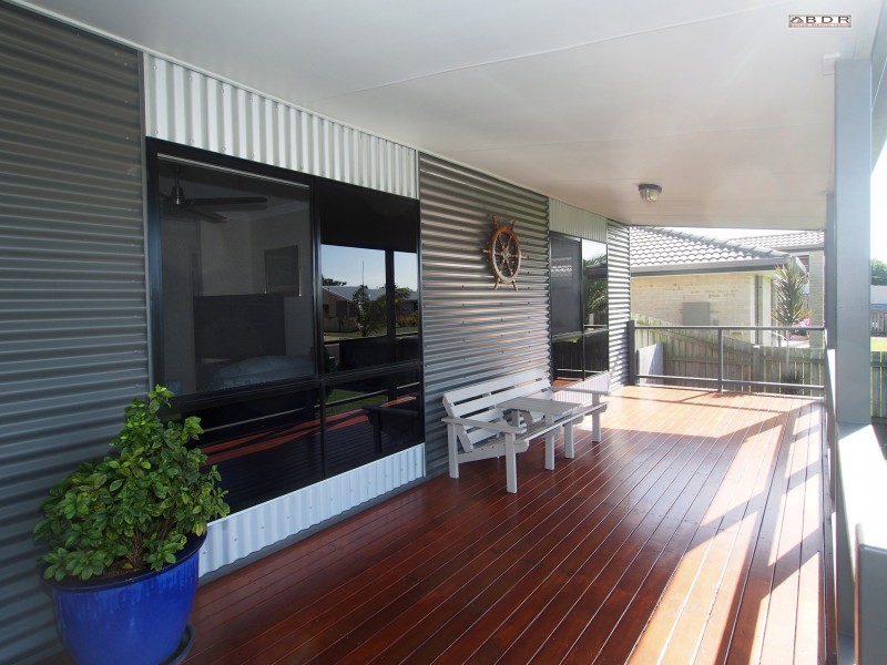 5 Lakes Boulevard, Burrum Heads QLD 4659