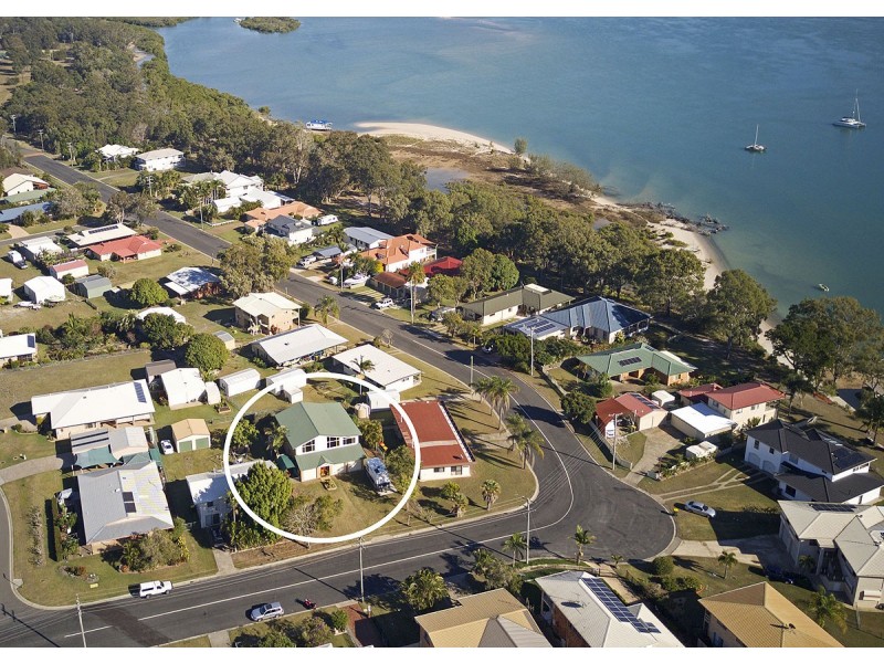 67 Riverview Drive, Burrum Heads QLD 4659