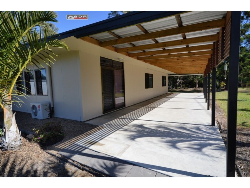 86 Old Bruce Highway, Howard QLD 4659