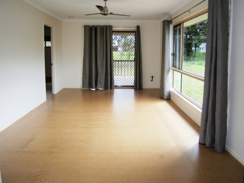 33 East Street, Howard QLD 4659