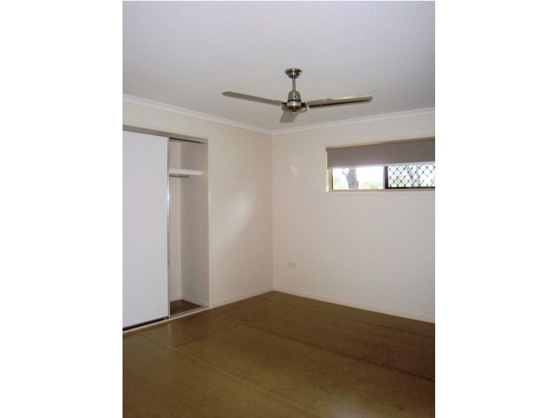 33 East Street, Howard QLD 4659