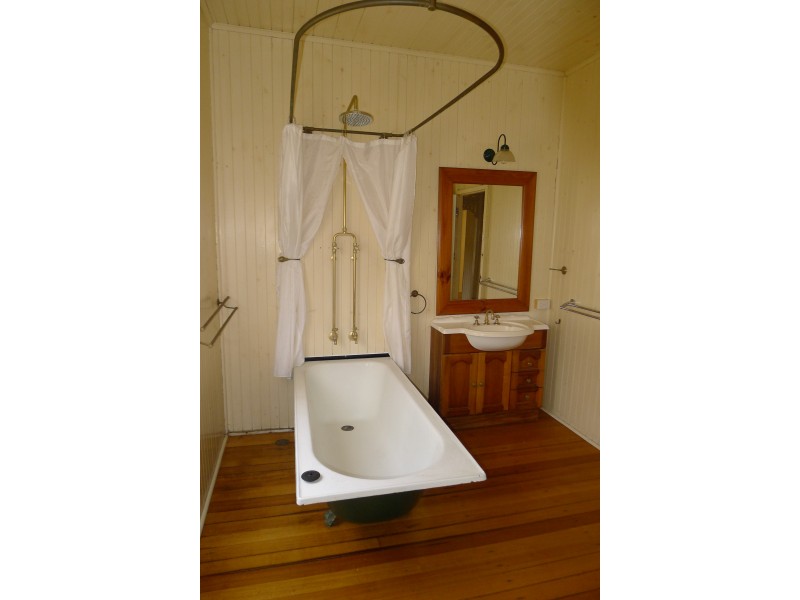 16 Olivers Rd, Burrum Town QLD 4659