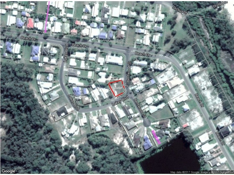 18 Lakes Blvd, Burrum Heads QLD 4659