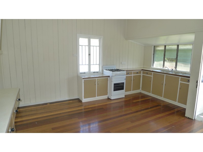 6 Saltwater Creek Rd, Maryborough QLD 4650