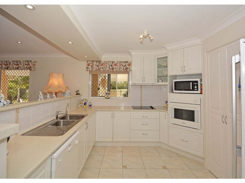 10 Barramundi Drive, Burrum Heads QLD 4659