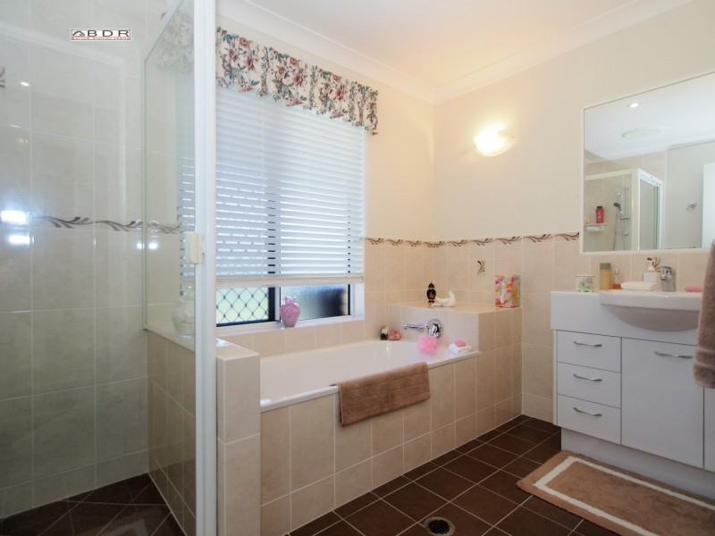 10 Barramundi Drive, Burrum Heads QLD 4659