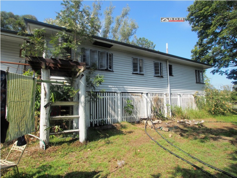 25 East Street, Howard QLD 4659