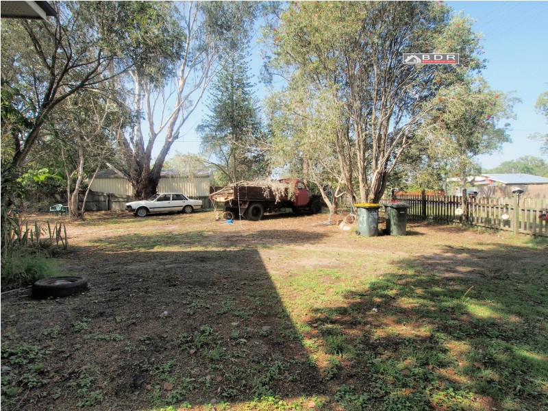 25 East Street, Howard QLD 4659