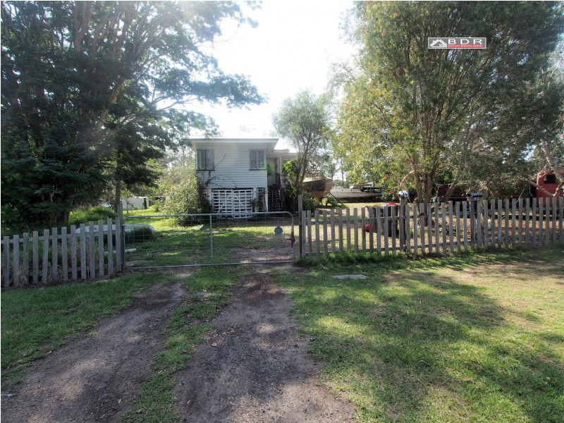 25 East Street, Howard QLD 4659