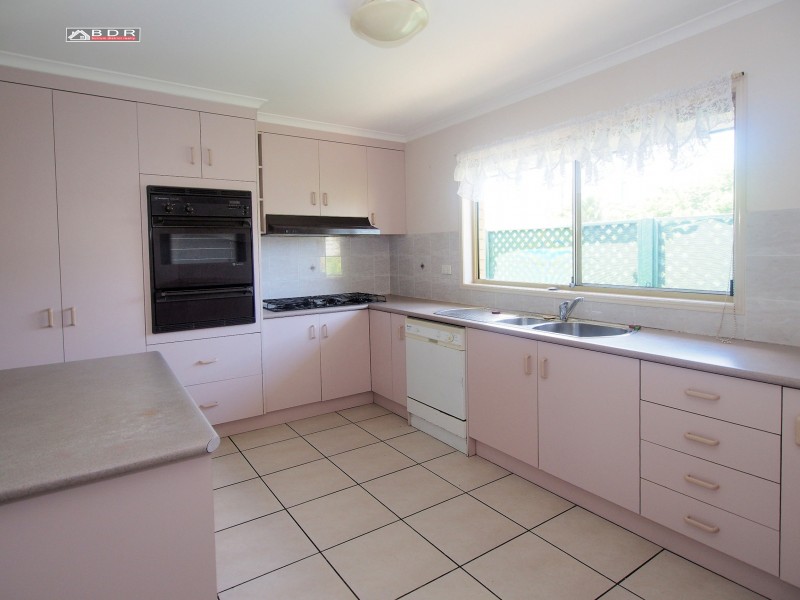 8-10 Annie Street, Howard QLD 4659
