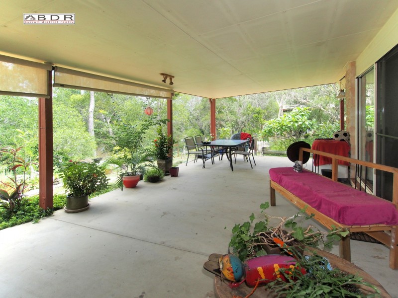 18 Island Close, Pacific Haven QLD 4659