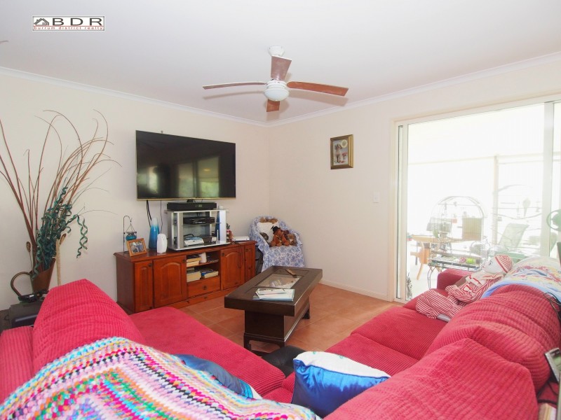 18 Island Close, Pacific Haven QLD 4659