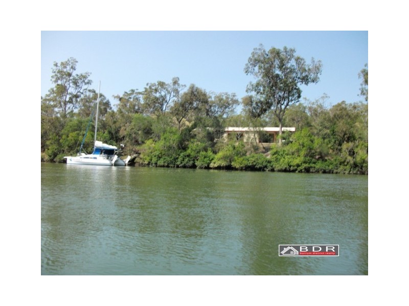 18 Island Close, Pacific Haven QLD 4659