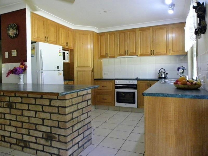 216 Old Toogoom Road, Beelbi Creek QLD 4659