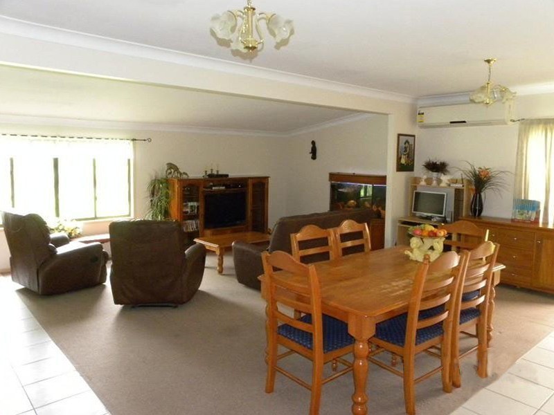 216 Old Toogoom Road, Beelbi Creek QLD 4659