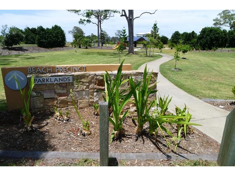11 Barramundi Drive, Burrum Heads QLD 4659