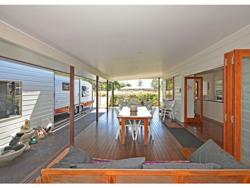 26 Hoffman Street, Burrum Heads QLD 4659