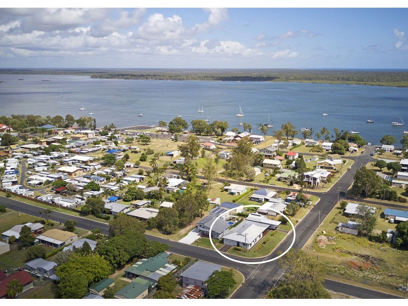 26 Hoffman Street, Burrum Heads QLD 4659