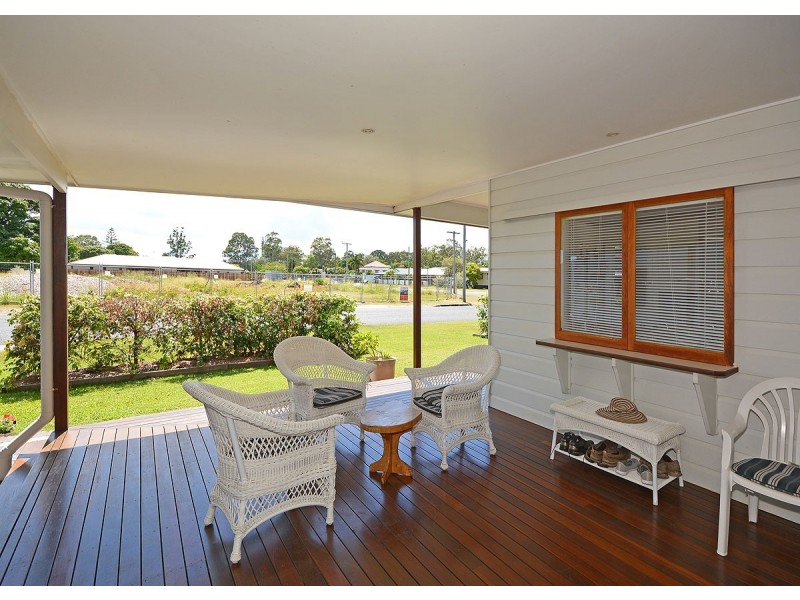 26 Hoffman Street, Burrum Heads QLD 4659