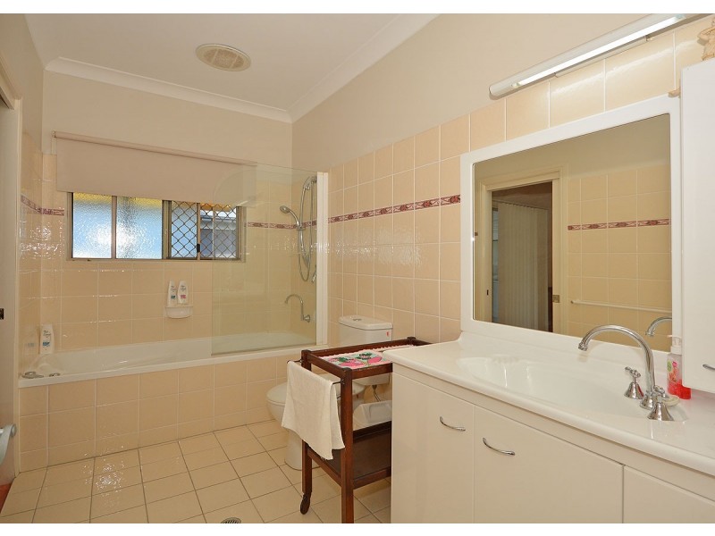 26 Hoffman Street, Burrum Heads QLD 4659
