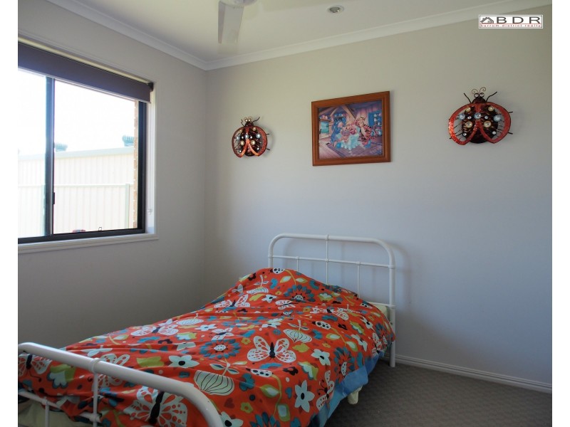 11 Annie Street, Howard QLD 4659