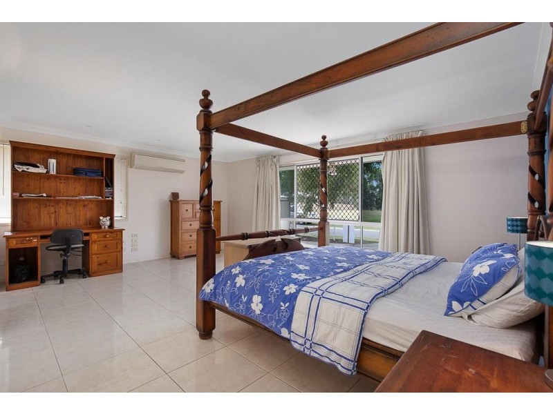 43 Traviston Way, Burrum Heads QLD 4659