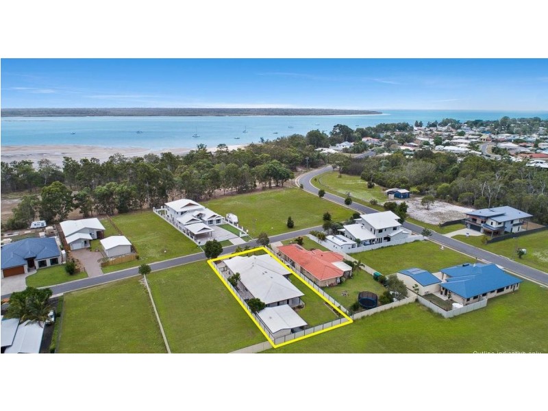 43 Traviston Way, Burrum Heads QLD 4659