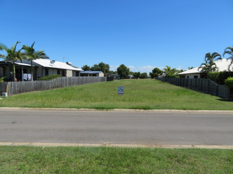 35 Traviston Way, Burrum Heads QLD 4659