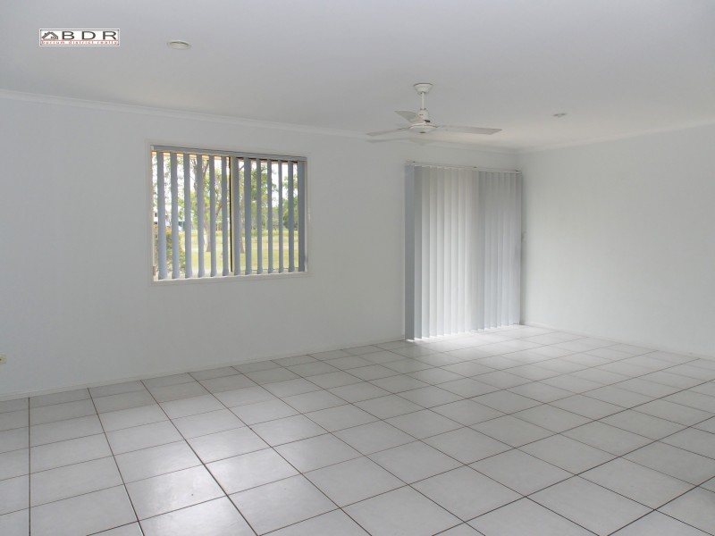 33 Ranch Park Drive, Pacific Haven QLD 4659