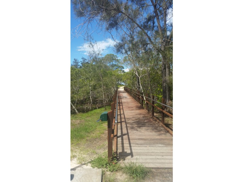 28 Beach Drive, Burrum Heads QLD 4659