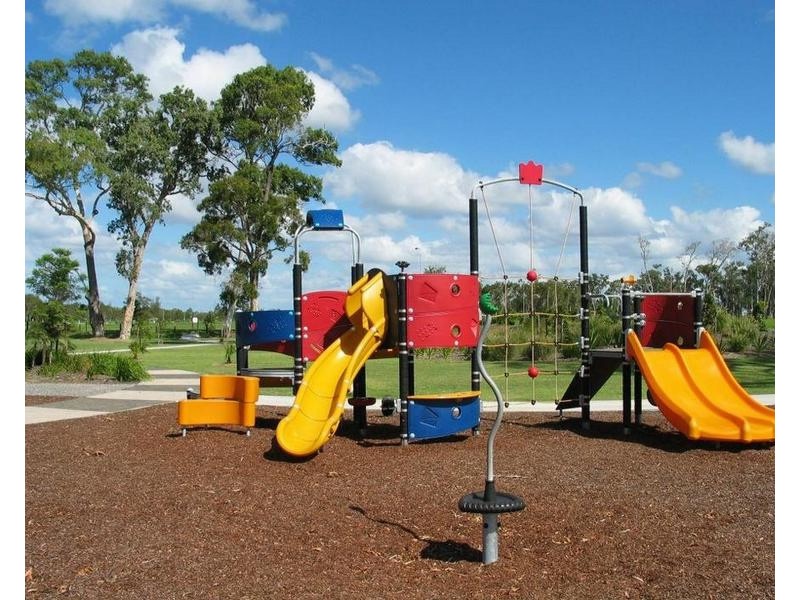 94 Barramundi Drive, Burrum Heads QLD 4659