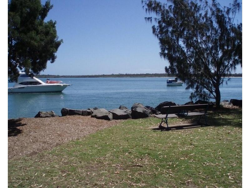 9 Barramundi Drive, Burrum Heads QLD 4659