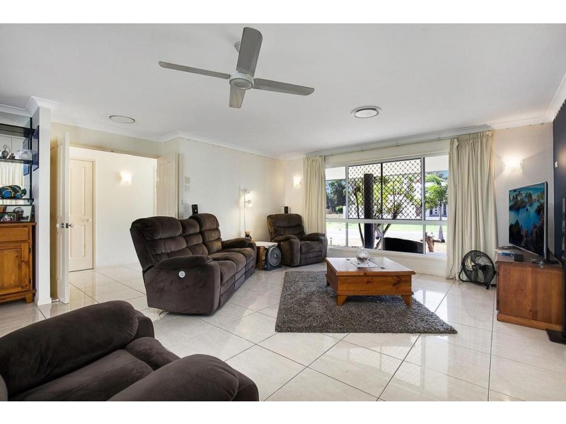 43 Traviston Way, Burrum Heads QLD 4659