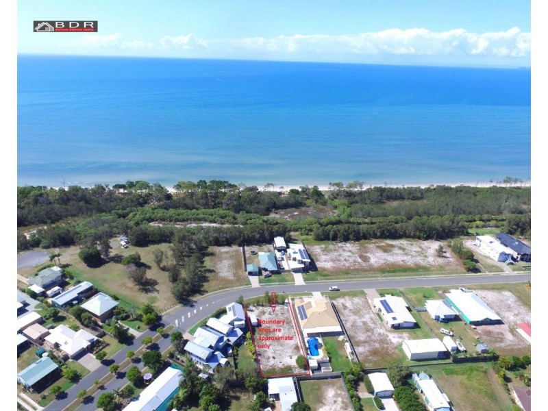 41 Beach Drive, Burrum Heads QLD 4659