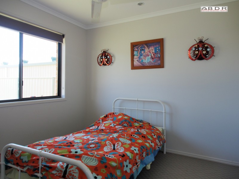 11 Annie Street, Howard QLD 4659