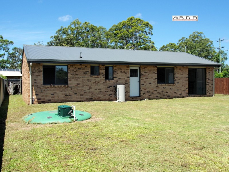 11 Annie Street, Howard QLD 4659