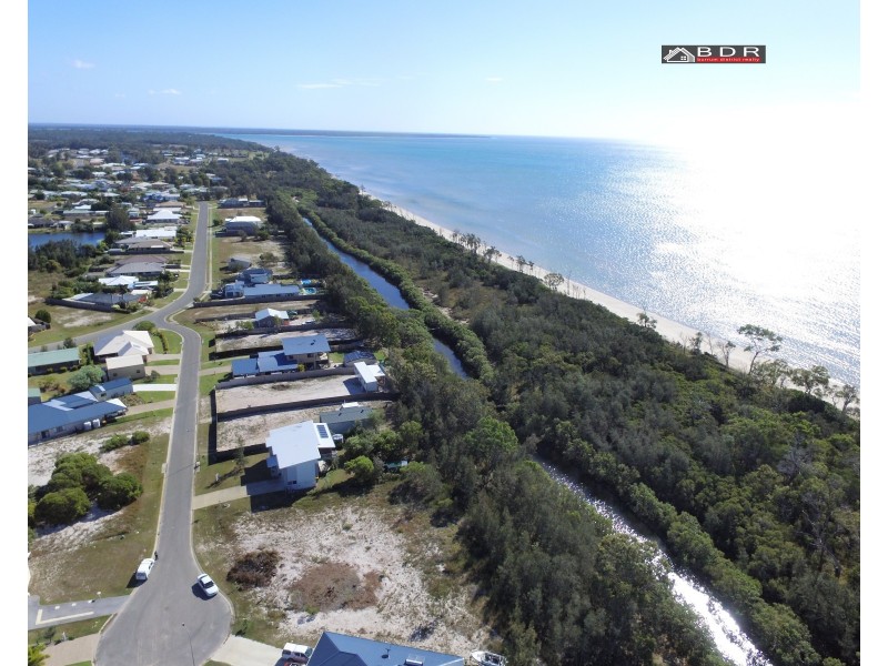 18 Eds Place, Burrum Heads QLD 4659