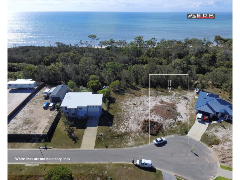 18 Eds Place, Burrum Heads QLD 4659